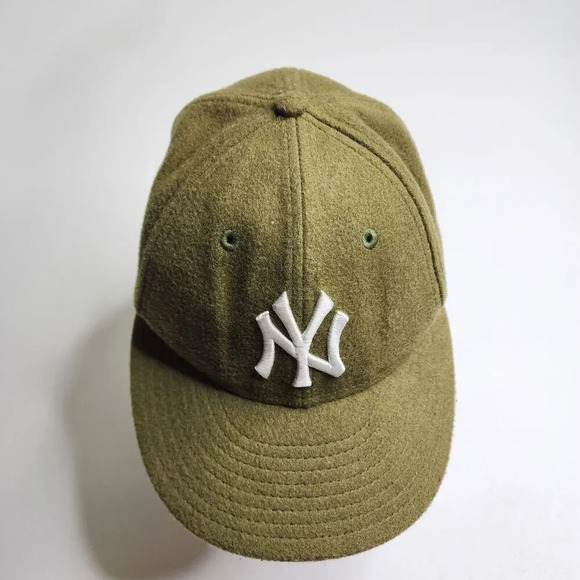 New Era New York Yankees 59Fifty Olive Green Fitted Baseball Cap Hat 7 1/4 New - Picture 6 of 11